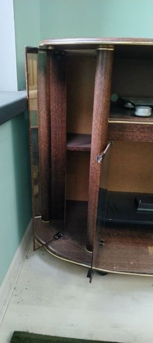 Подставка под телевизор