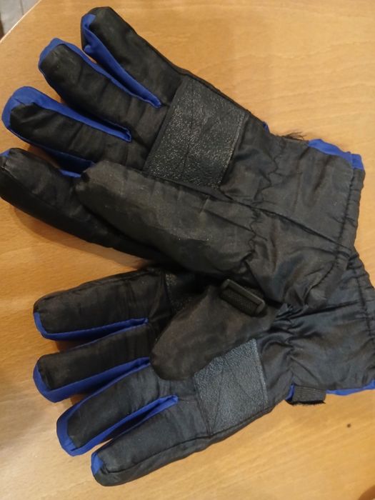 Скиорски ръкавици