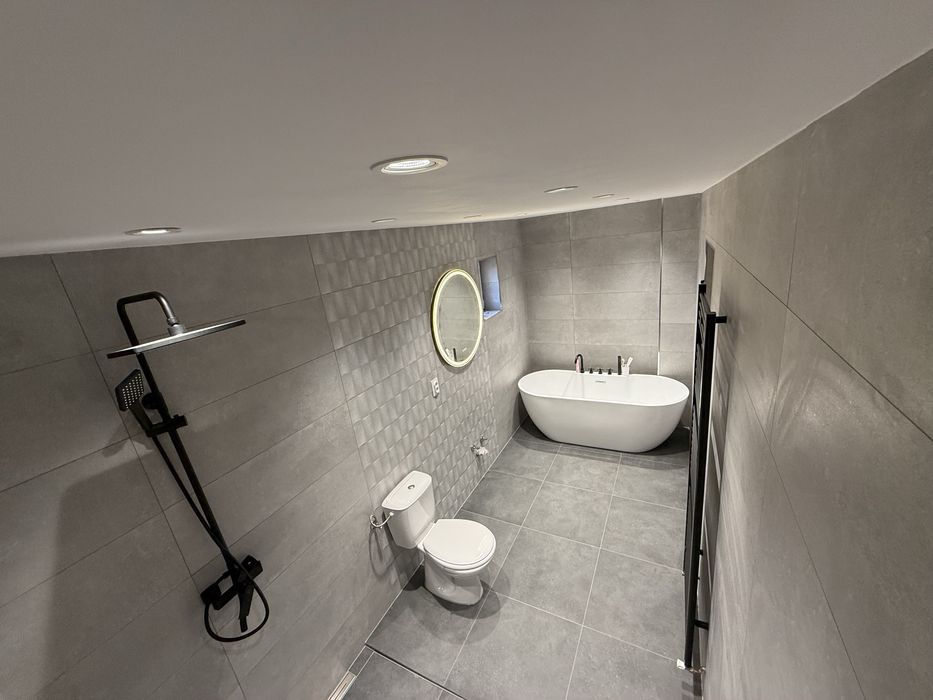 Servicii professionale de baie si placara - calitate garantatā