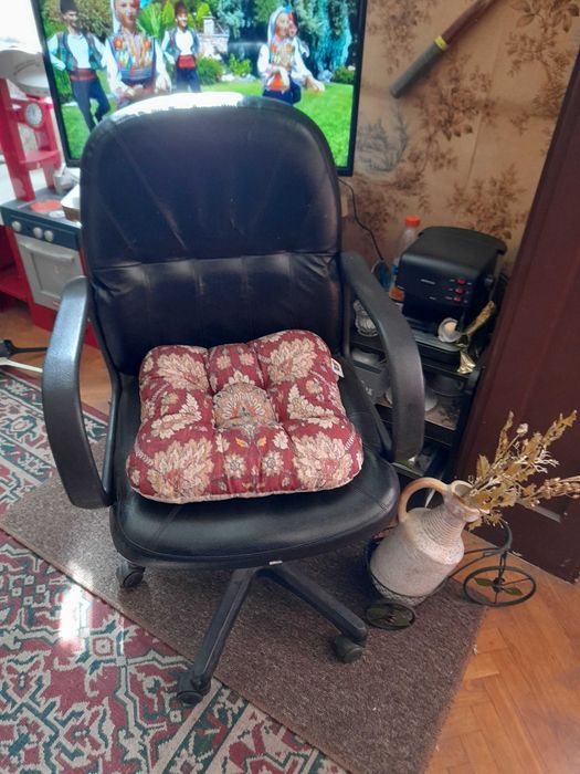 стол запазен работеща хидравлика