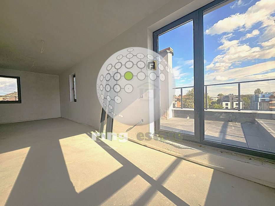 Продава се Четиристаен апартамент в Пловдив, Коматевски възел - 200 кв.м за 1320 €/кв.м - Снимка #8