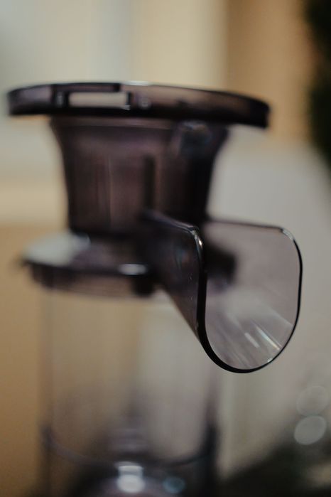 Сокоизтисквачка машина за фреш