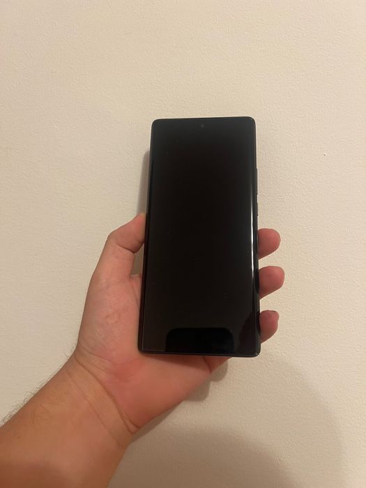Vând Huawei nova 10
