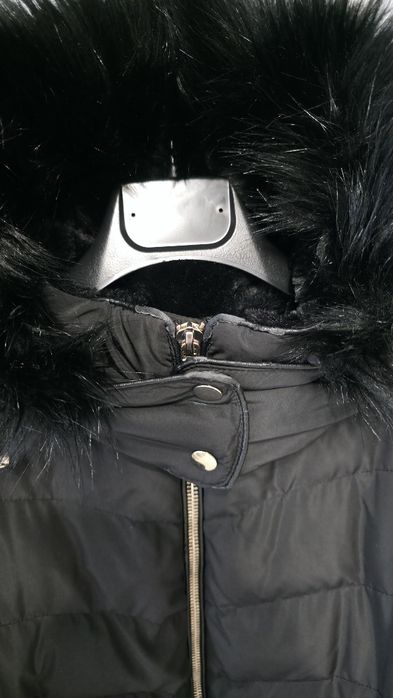 Jacheta lunga de iarna cu puf si pene de rață, Stradivarius, neagra, M