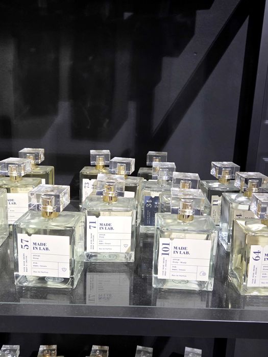 Vand Parfumuri Made in Lab