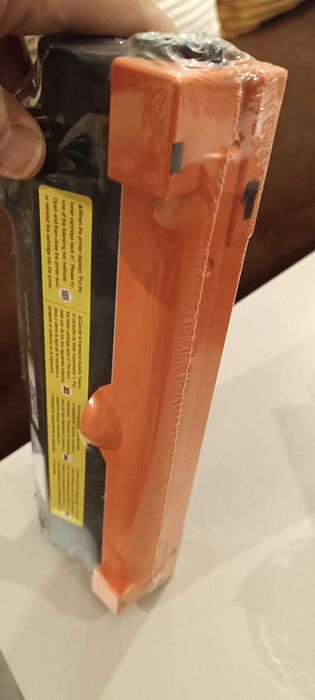 Чисто нова тонер касета