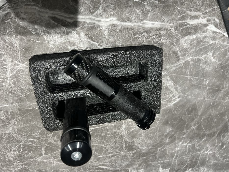 Manere moto carbon universale