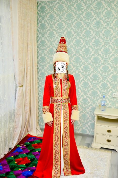 Платье на узату