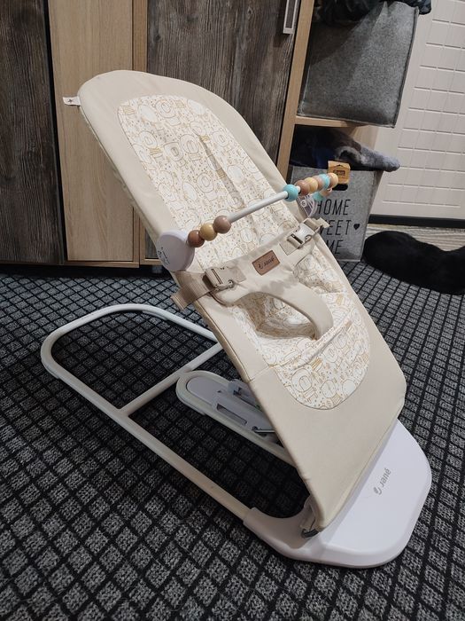 Продам детский шезлонг jane