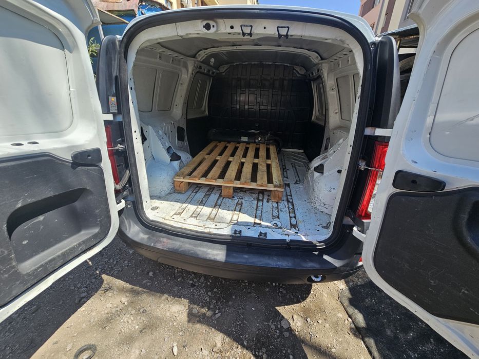 Dacia logan климатик газ