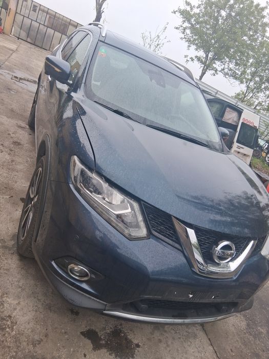 Far stanga/dreapta LED Nissan X-Trail T32 an 2014-2017