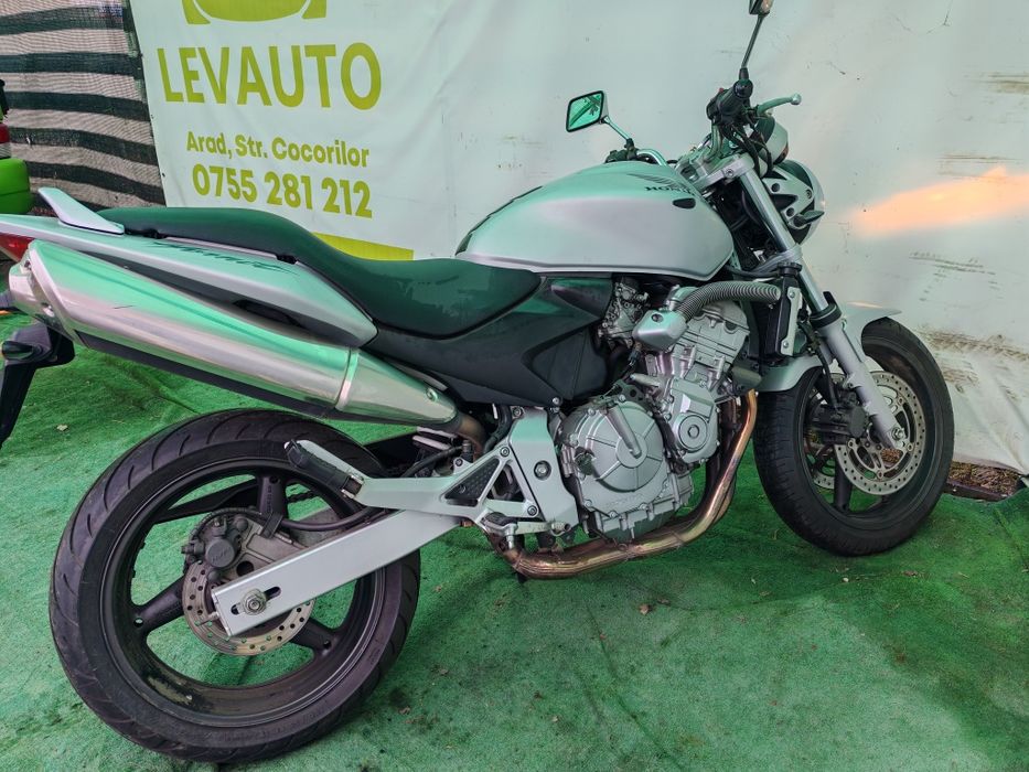 Honda Hornet 600 cmc 2003 cas sau rate