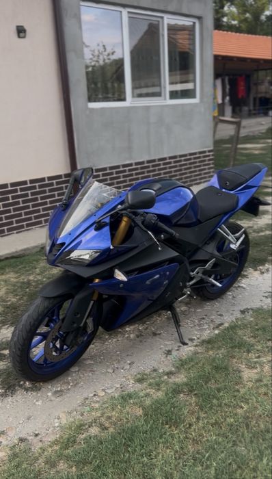 Yamaha yzf 125 2016