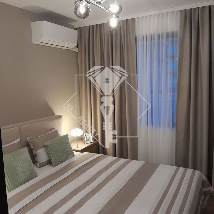 Продава се Двустаен апартамент в Пловдив, Остромила - 86 кв.м за 2070 €/кв.м - Снимка #5