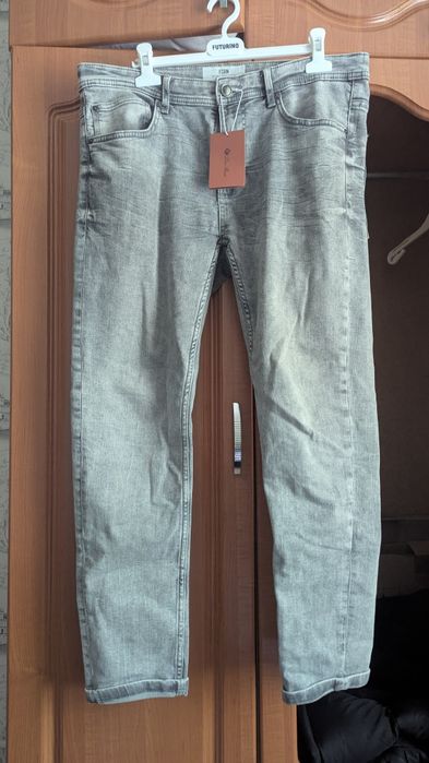 Джинсы новые 34-30