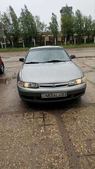 Mazda 626 2 л 1995 г.