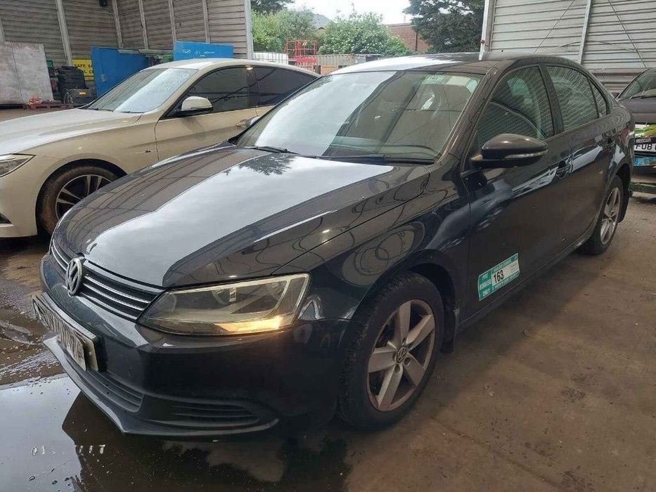 Grila radiator Volkswagen Jetta 2013 SEDAN 1.4 TSI