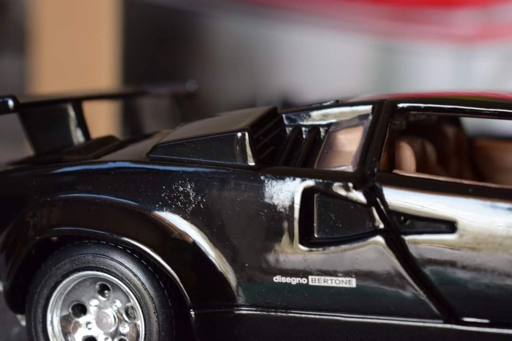 Macheta Lamborghini Countach 1:24