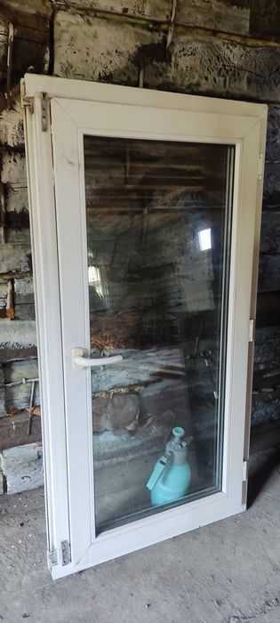 Окно пластиковое 140-73см