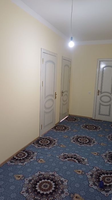 Raysentirda Doʻmboq Juja yonda Yangi Navastroykada Kv bor