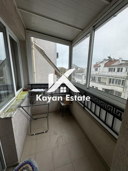 Дава се под наем Тристаен апартамент в Бургас, Център - 90 кв.м за 400 € - Снимка #9