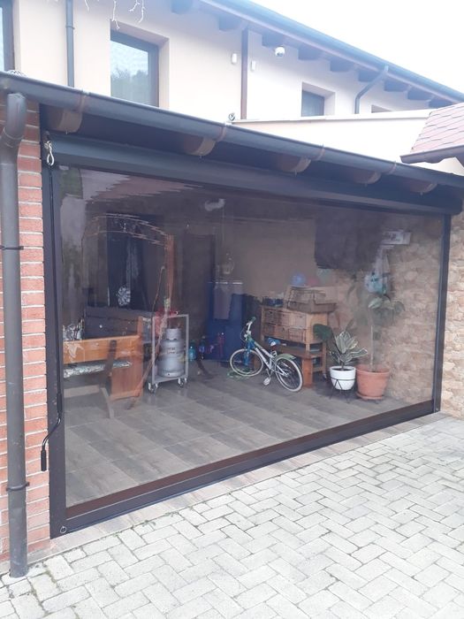 Terase cu folie polycristal