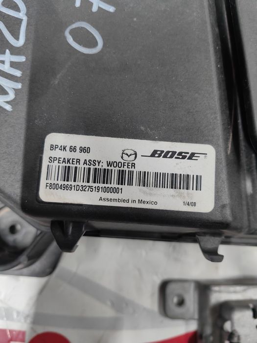 Комплект усилвател и субуфер BOSE за Mazda 3/ Мазда 3 2009г