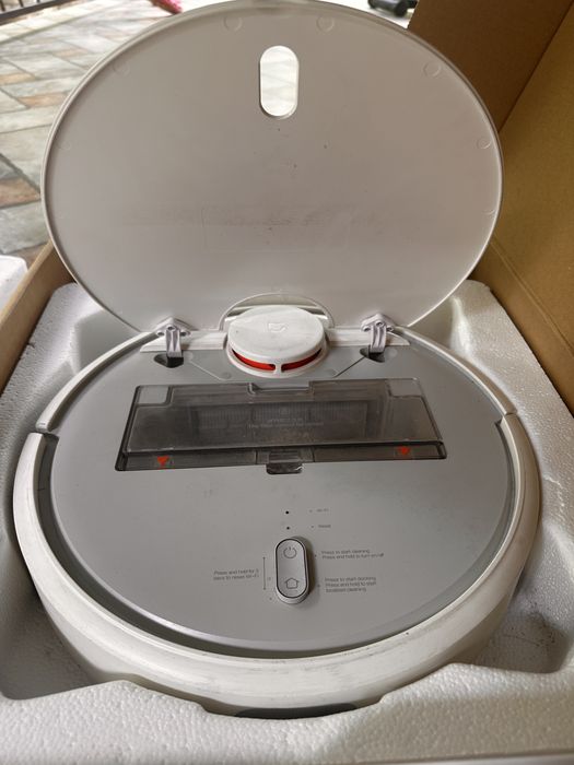 Xiaomi mi robot vacuum пылесос в коробке
