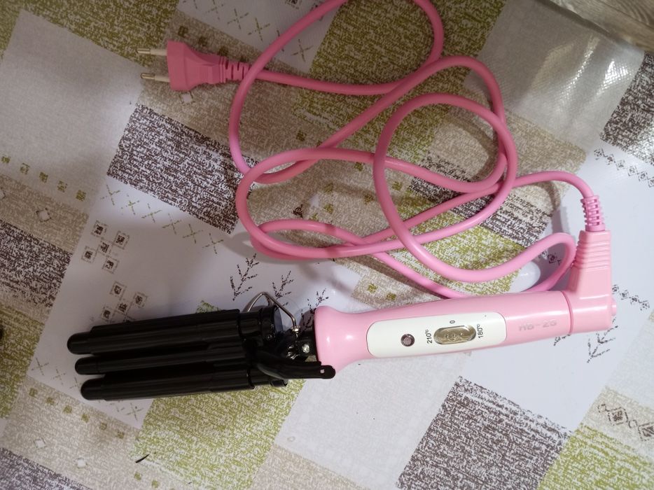 Продам плойку не дорого