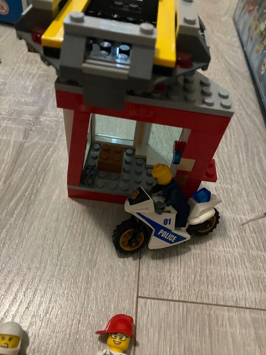 Set police incomplet