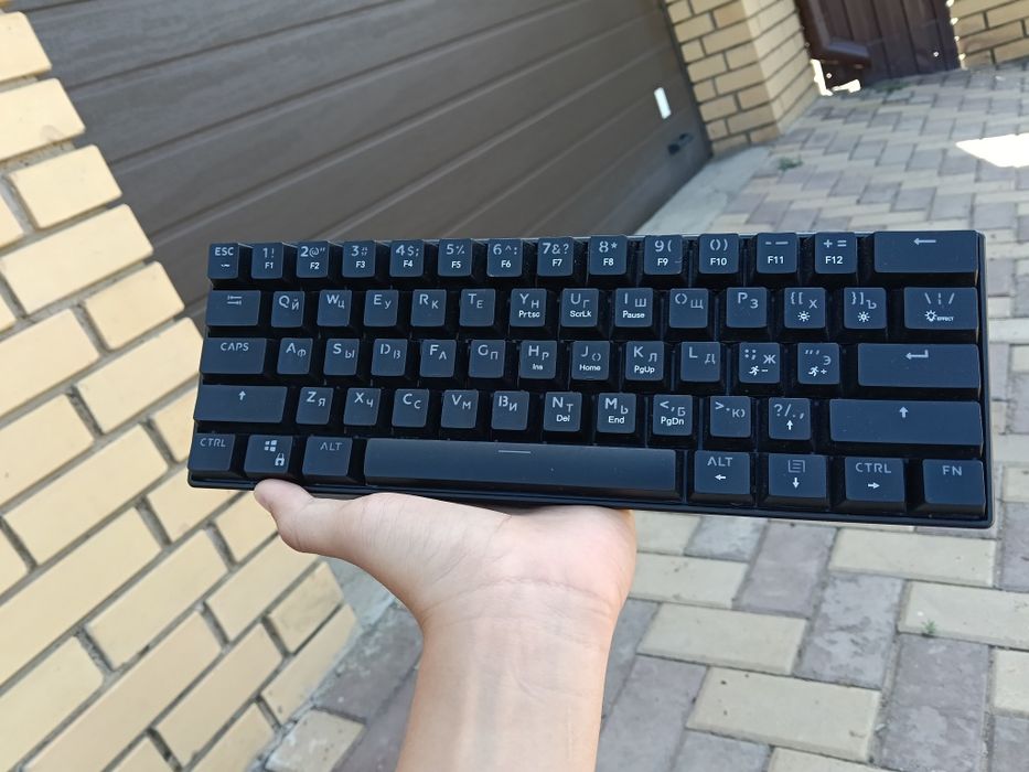 Продам Клавиатуру 60%