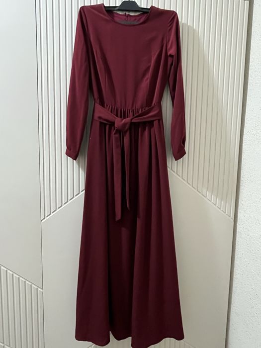 Продам вечерние платья