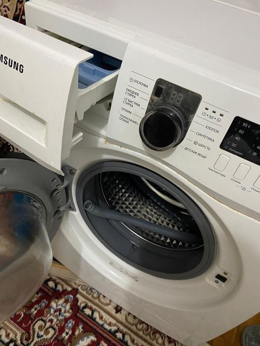 Продаётся стиральная машина