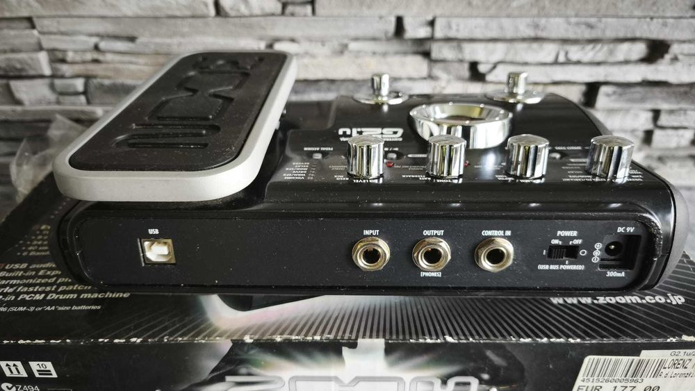 Procesor multiefect chitară Zoom G2.1u – Amp Modeling, USB Audio Interface și pedală de expresie