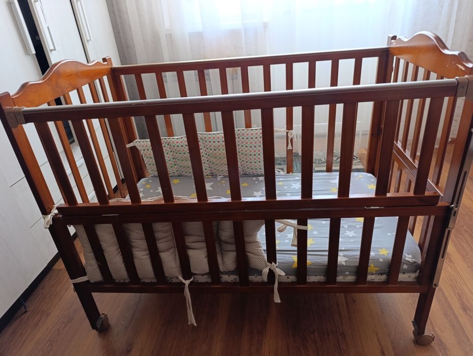 Детская кровать с люлькой