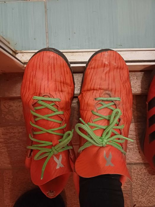 футболни стоножки adidas