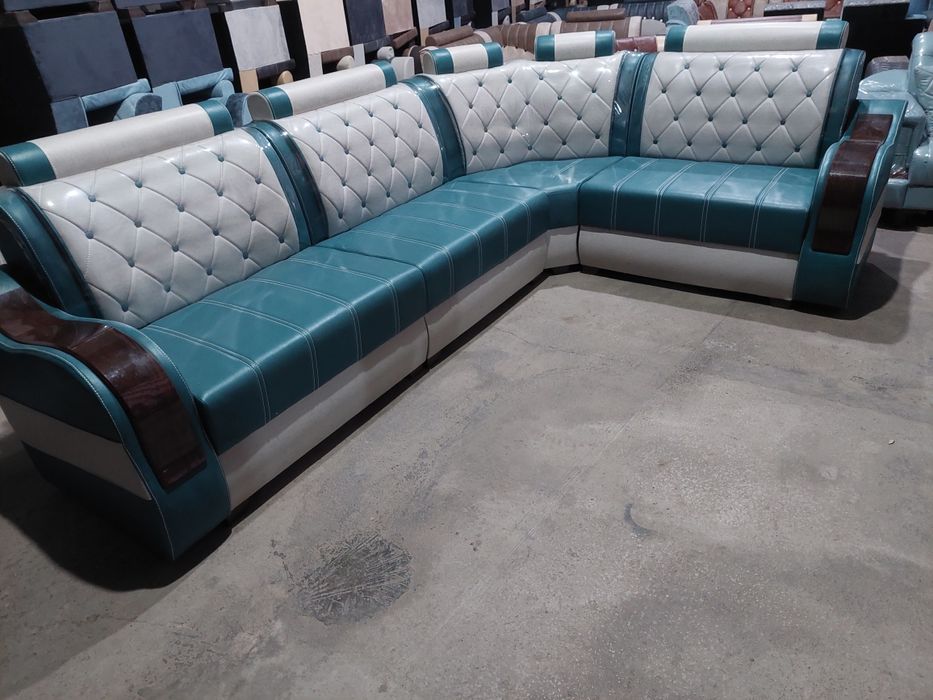 Продам Гостиный уголок новые