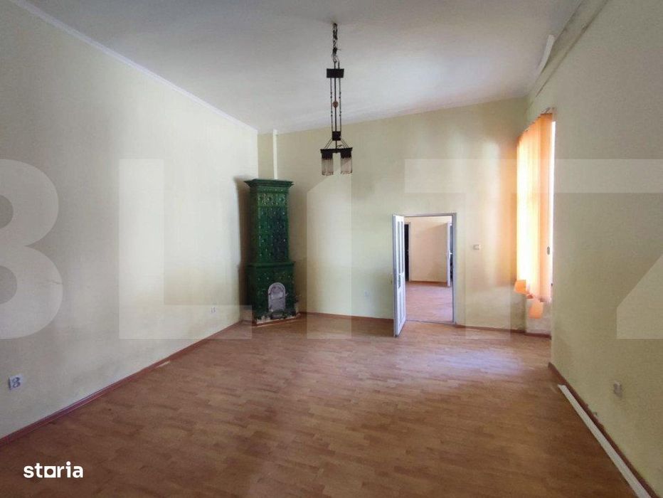 Spatiu comercial 83 mp, central