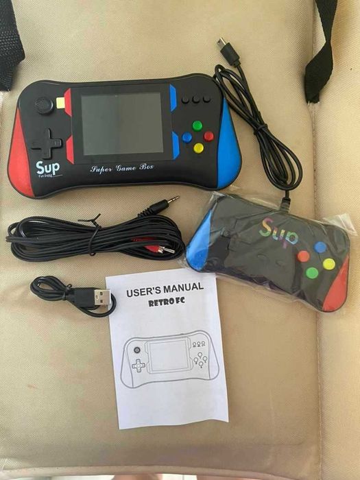 Преносима ретро конзола 500in1