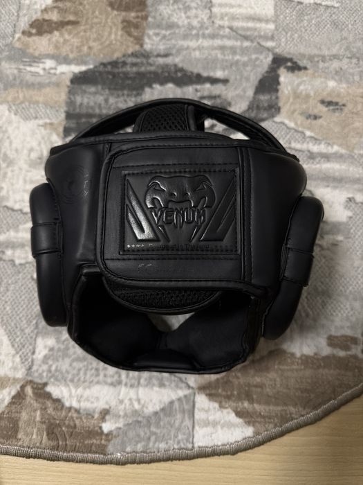 Каска за бокс Venum CHALLENGER 2.0