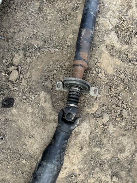 Продавам кардан vw crafter