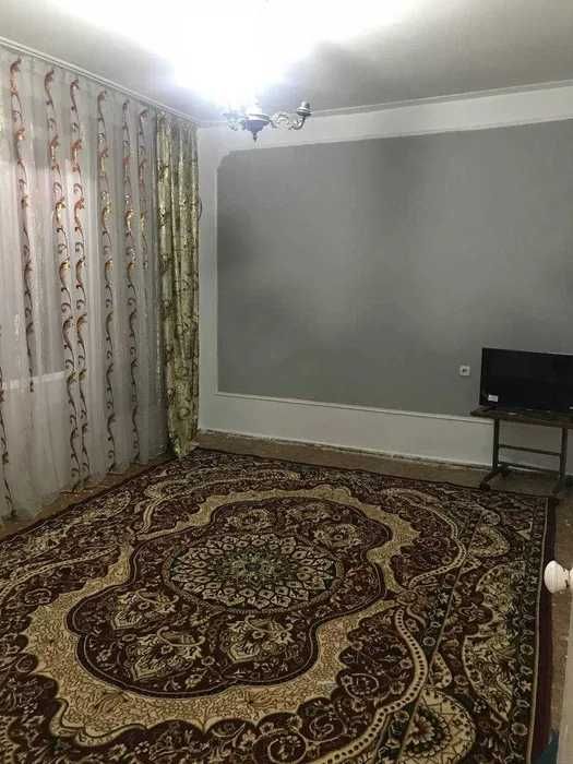 Аренда 1(2)-4-9 Куйлюк массив-5 метро бекати олдида