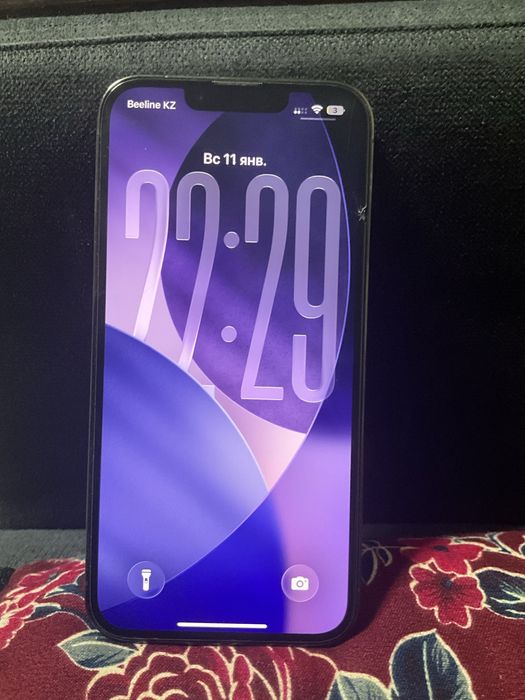 Айфон 13 про в отличном состояние