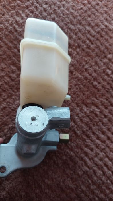 Спирачна помпа+казанче bmw e46 320d