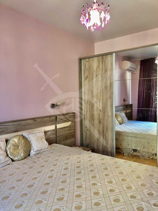 Дава се под наем Двустаен апартамент в Варна, Център - 60 кв.м за 600 € - Снимка #4