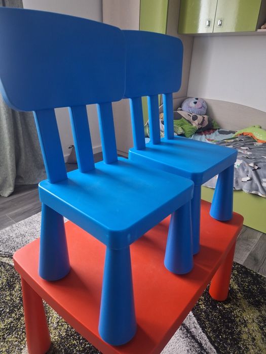 Masa + 2 scaune Ikea.