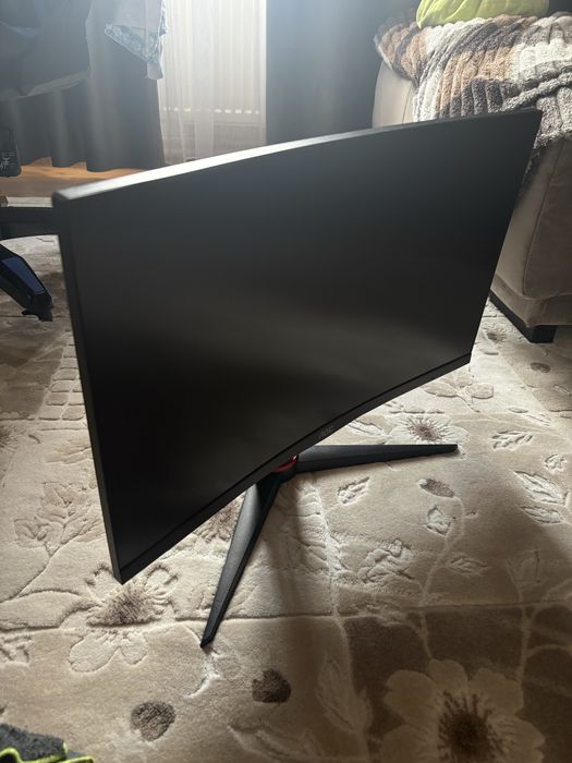 Monitor gaming aoc curbat