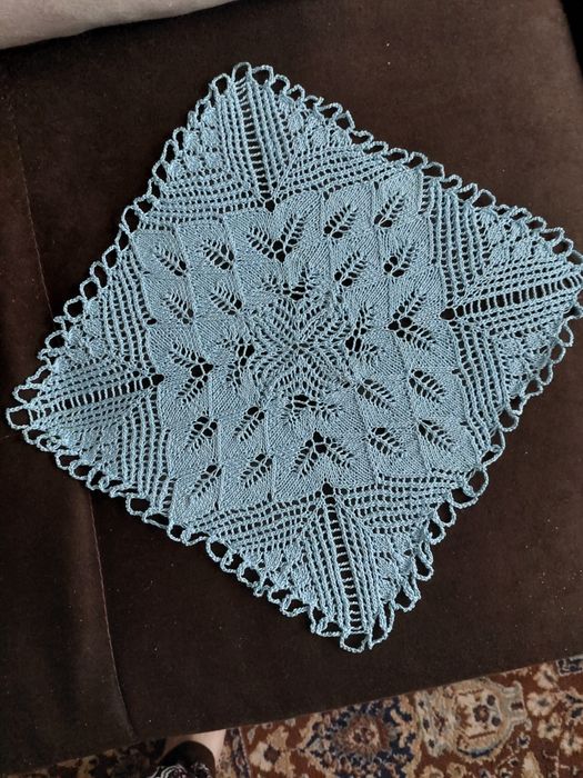 Каренца на една кука