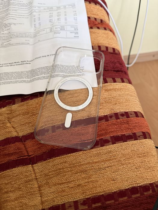 Apple clire case with MagSafe for Iphone 14