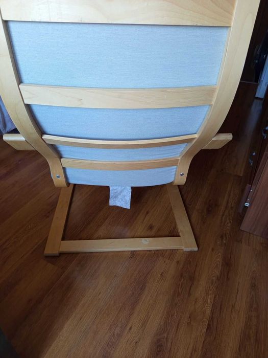 Мебели за дома,разтегателен фотьойл, люлеещ стол и трапезни столове.